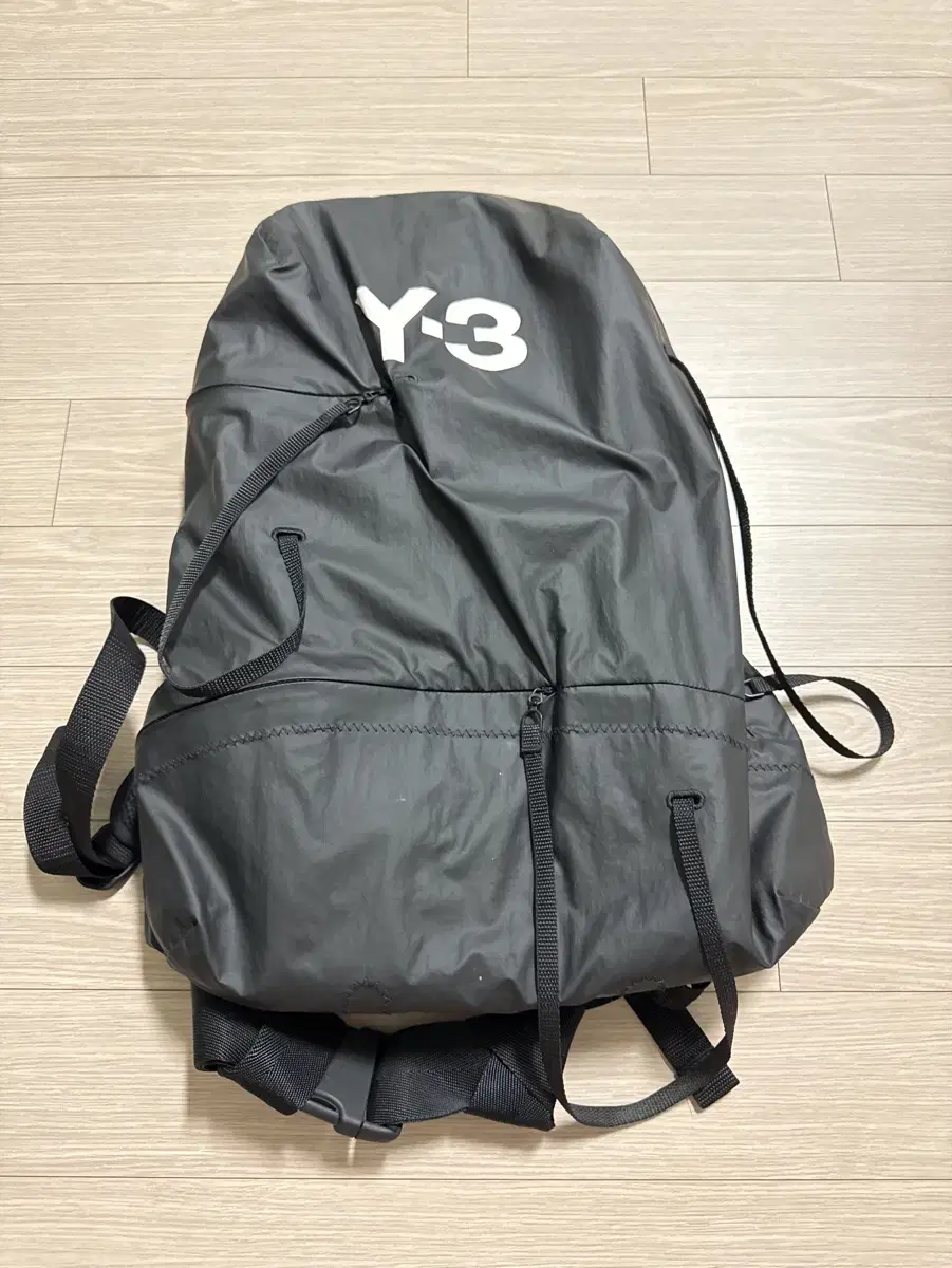 Y-3 번지백팩